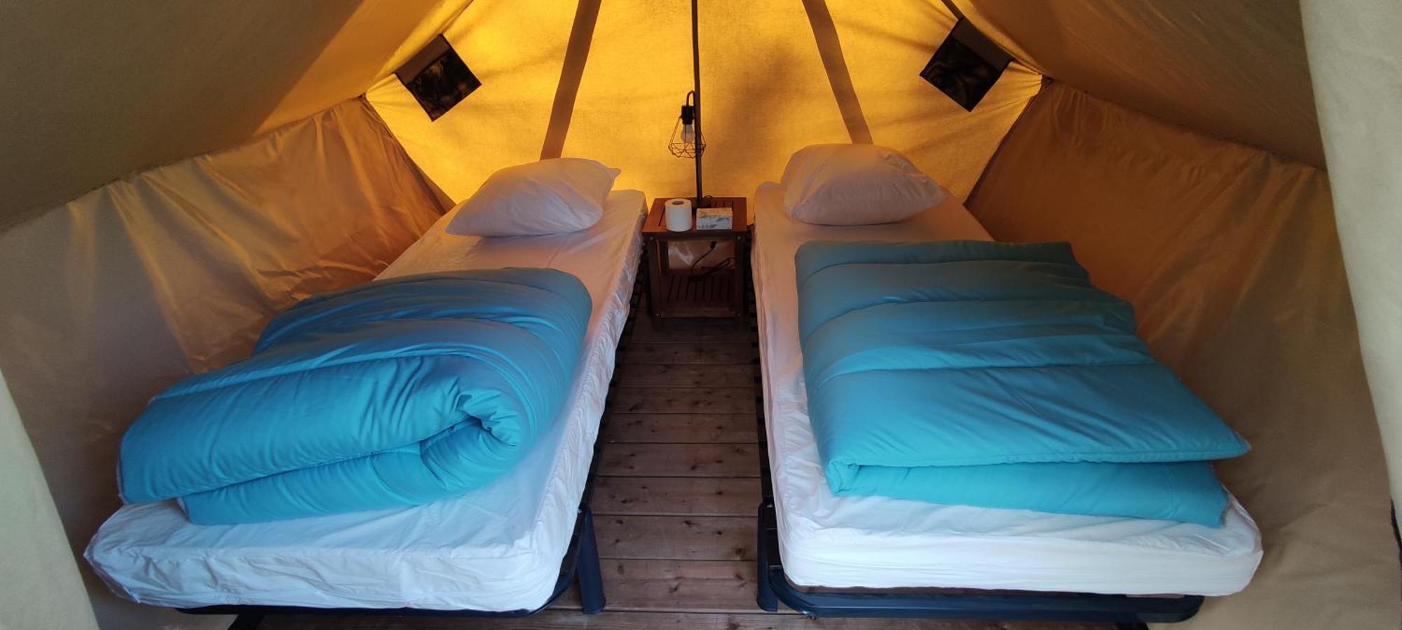 Camping Le Val Aux Fees - Broceliande Concoret Exterior foto