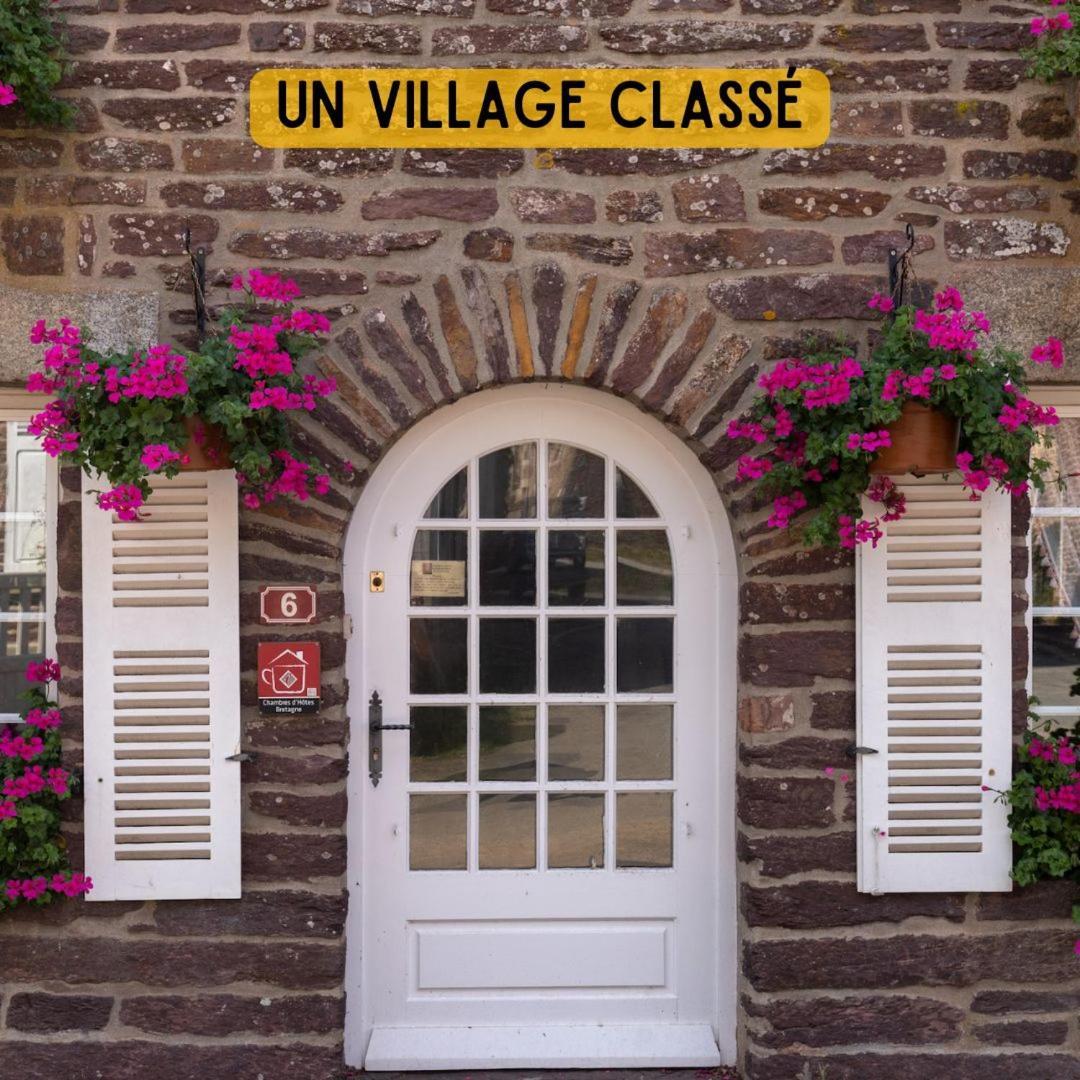 Camping Le Val Aux Fees - Broceliande Concoret Exterior foto