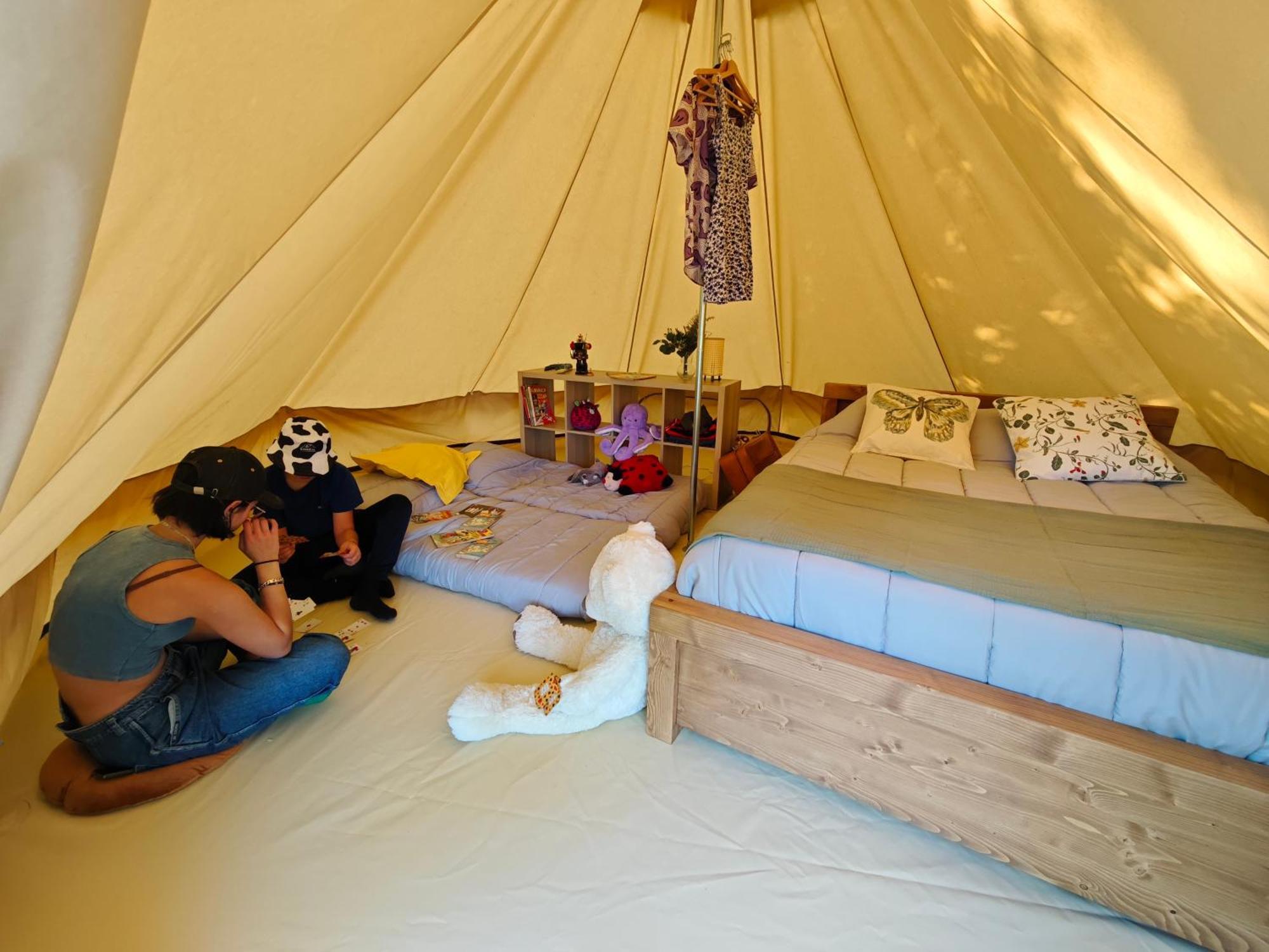 Camping Le Val Aux Fees - Broceliande Concoret Zimmer foto